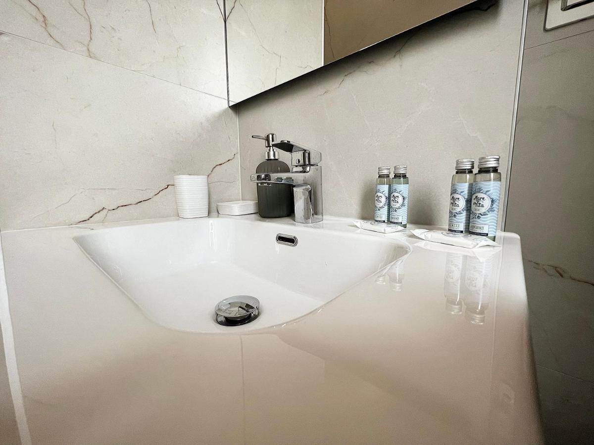 Snt Apartment - City Center Bergamo Bagian luar foto
