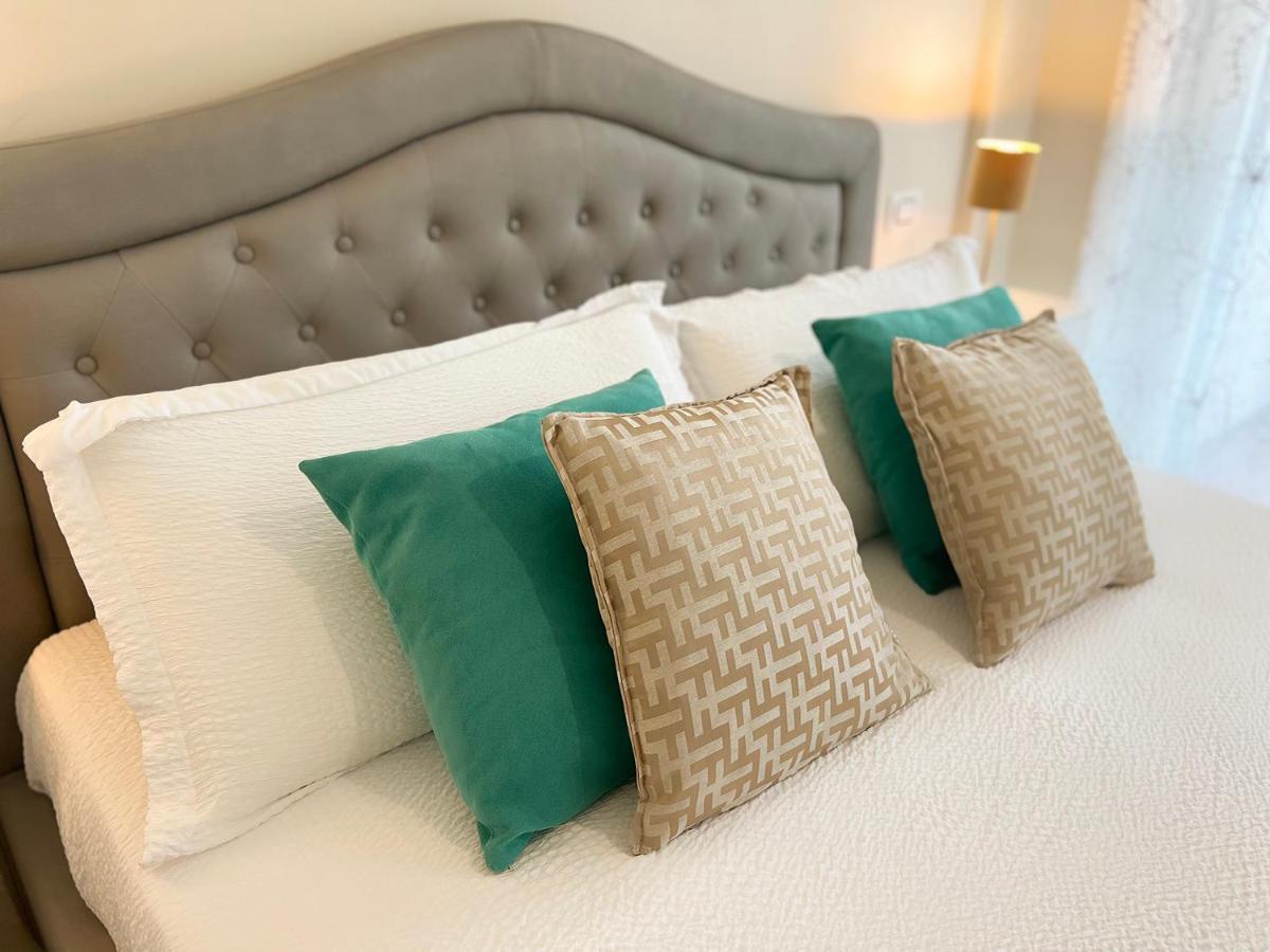 Snt Apartment - City Center Bergamo Bagian luar foto