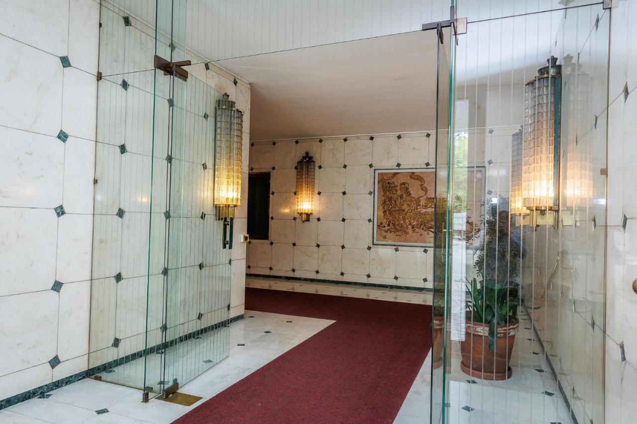 Snt Apartment - City Center Bergamo Bagian luar foto